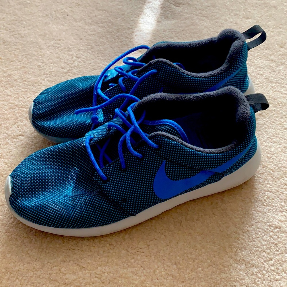 MENS BLUE KNIT NIKE SNEAKERS LIGHTWEIGHT ELECTRIC BLUE 10 44
